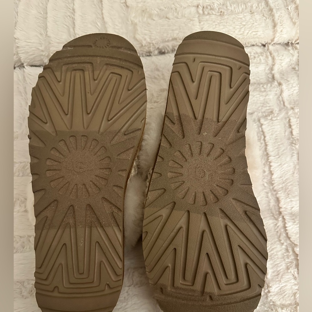 UGG Cozy Knit Slipper - Picture 3 of 4